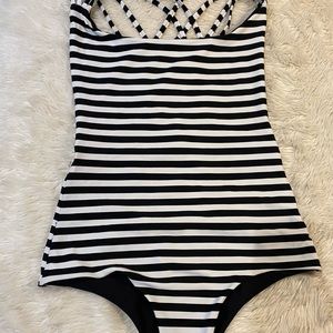Super cute reversible one piece bathing suit!!